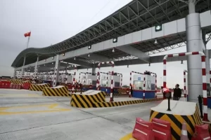 bot THÔNG TƯ 32/2024/TT-BGTVT: BƯỚC ĐỘT PHÁ TRONG CHÍNH SÁCH MIỄN PHÍ BOT - NHÂN VĂN VÀ HIỆU QUẢ